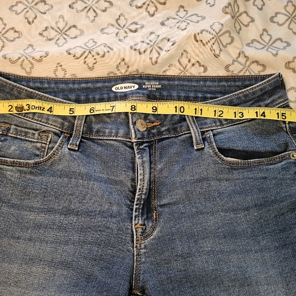 Old Navy Rockstar jeans - Picture 3 of 6